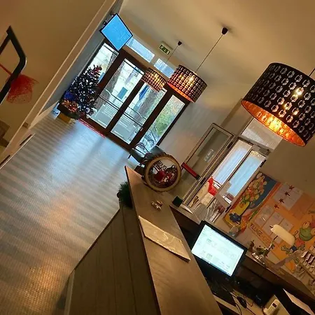 Antonia Чезенатико