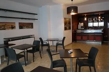 Отель Antonia 3*