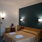 Hotel Antonia 3*