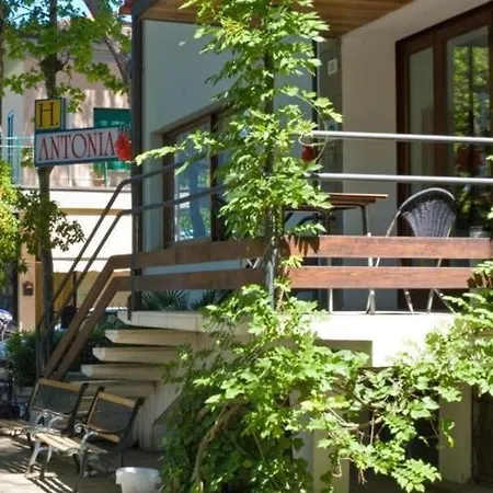 Antonia Hotel