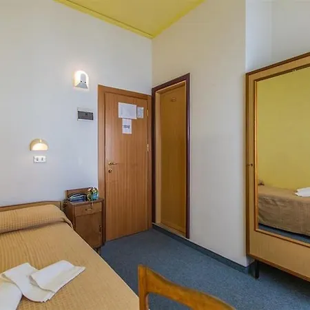 Antonia Hotel 3*