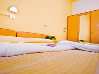 Hotel Antonia 3*