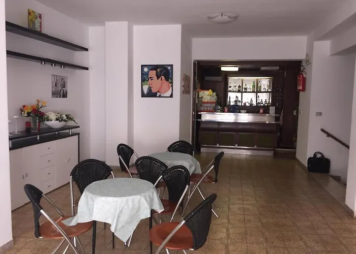 Antonia 3* تْشيزيناتيكو